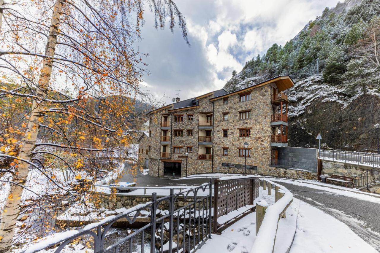 R Valle De Incles-Grandvalira Free Parking Canillo Exterior photo